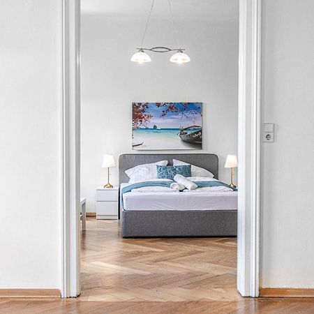 Brilliant 2Br Apt. Near Akh-Hospital Apartment Wina Bagian luar foto