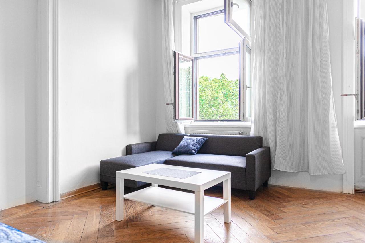 Brilliant 2Br Apt. Near Akh-Hospital Apartment Wina Bagian luar foto
