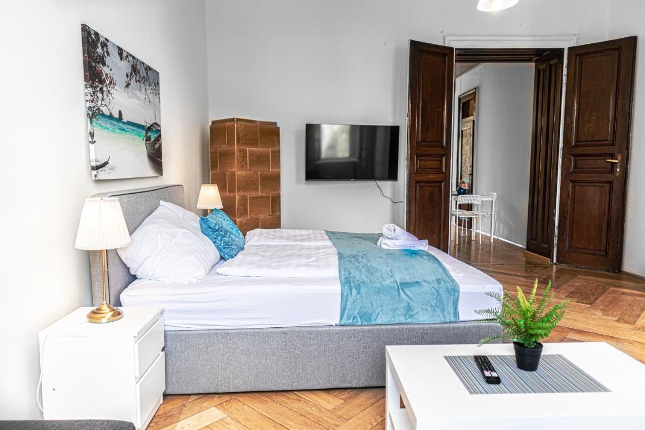 Brilliant 2Br Apt. Near Akh-Hospital Apartment Wina Bagian luar foto