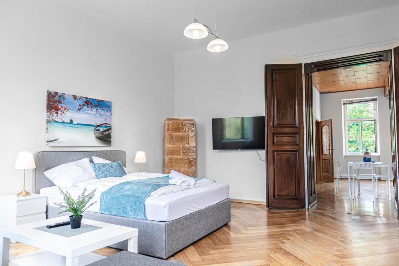 Brilliant 2Br Apt. Near Akh-Hospital Apartment Wina Bagian luar foto
